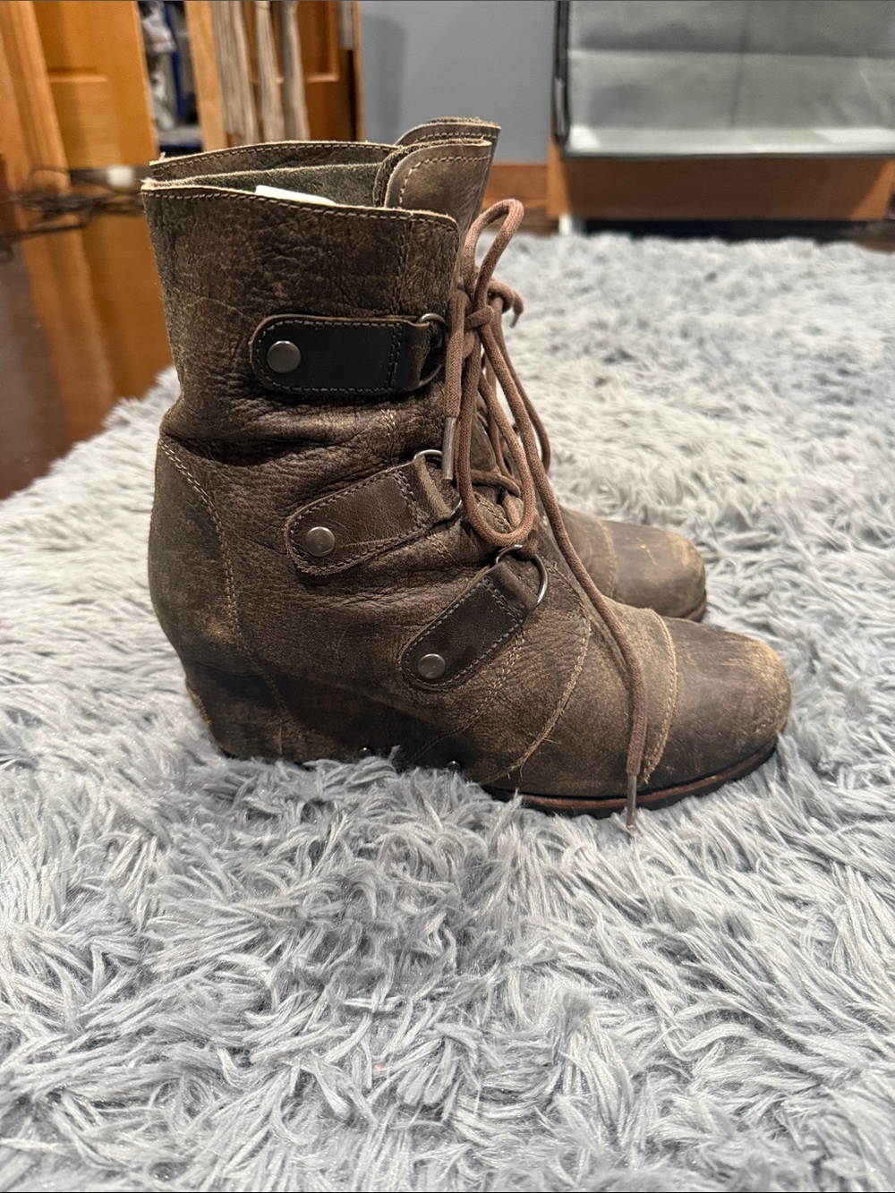 Sorel Brown Lace-Up Wedge Ankle Boots - Women